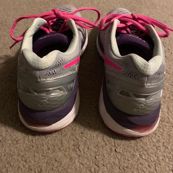 ASICS women’s gel Kayano 23 silver/pink size 7 - Picture 3 of 7